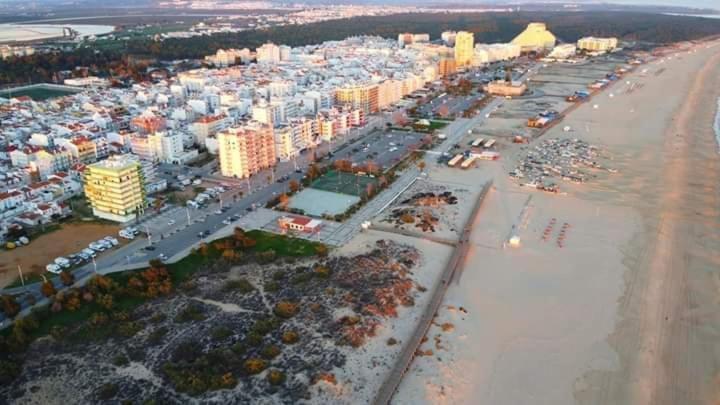 Monte Gordo T2 Frente Mar Apartment Exterior foto